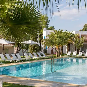 https://cala-llenya-resort-ibiza.ibizaislandhotels.net