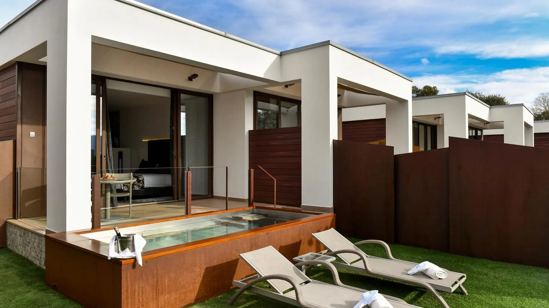 Suites Natura Mas Tapiolas Santa Cristina d'Aro 4*,  Spain